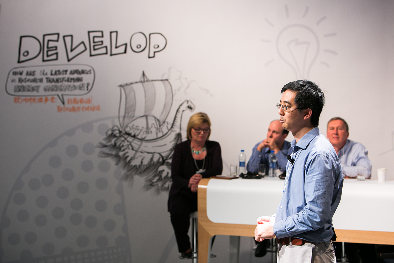 Photo of Jason Hong speaking at the 2015 World Economic Forum
